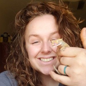 Meet your Posher, Naomi